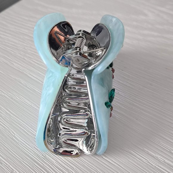 Large Resin Hair Clip - Urban Outfitters - Picture 6 of 6